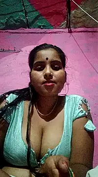 Webcam Model (Poonamdhillo)  is live.Free join now!