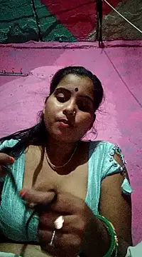 Webcam Model (Poonamdhillo)  is live.Free join now!