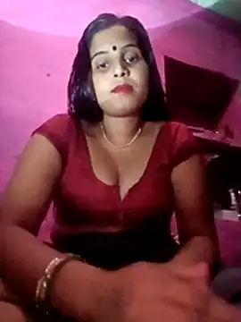 Webcam Model (Poonamdhillo)  is live.Free join now!