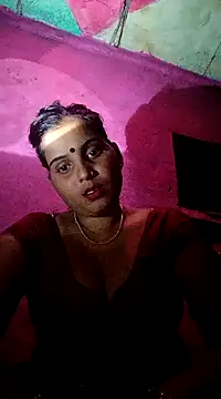 Webcam Model (Poonamdhillo)  is live.Free join now!