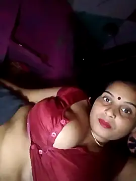 Webcam Model(Poonamdhillo) is live