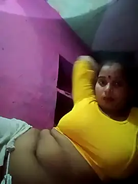 Webcam Model (Poonamdhillo)  is live.Free join now!