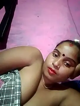 Webcam Model(Poonamdhillo) is live