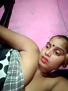 Webcam Model (Poonamdhillo)  is live.Free join now!