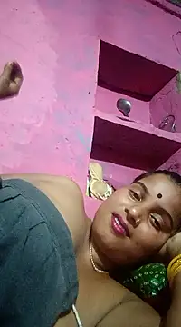 Webcam Model(Poonamdhillo) is live