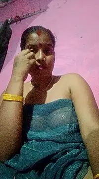 Webcam Model(Poonamdhillo) is live