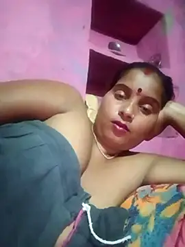 Webcam Model (Poonamdhillo)  is live.Free join now!