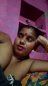 Webcam Model(Poonamdhillo) is live