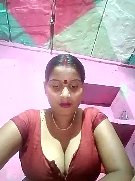 Webcam Model(Poonamdhillo) is live