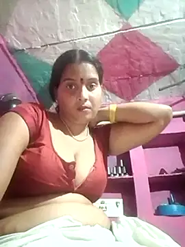 Webcam Model(Poonamdhillo) is live