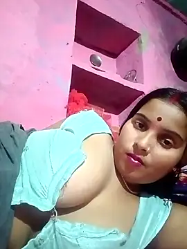 Webcam Model (Poonamdhillo)  is live.Free join now!