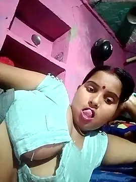 Webcam Model (Poonamdhillo)  is live.Free join now!