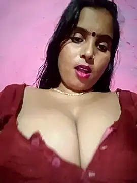 Webcam Model (Poonamdhillo)  is live.Free join now!