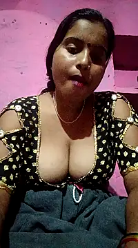 Webcam Model (Poonamdhillo)  is live.Free join now!