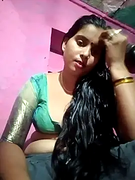 Webcam Model(Poonamdhillo) is live