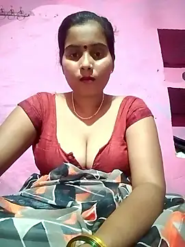 Webcam Model (Poonamdhillo)  is live.Free join now!