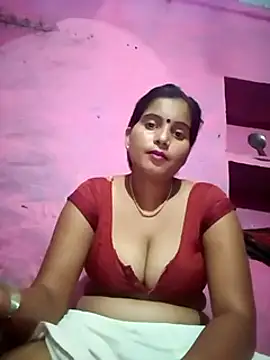 Webcam Model (Poonamdhillo)  is live.Free join now!