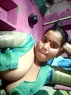 Webcam Model (Poonamdhillo)  is live.Free join now!