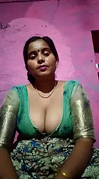 Webcam Model (Poonamdhillo)  is live.Free join now!