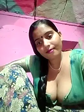 Webcam Model (Poonamdhillo)  is live.Free join now!