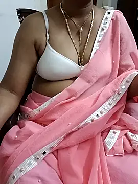 Webcam Model (Tamil_Abinaya_Telugu)  is live.Free join now!