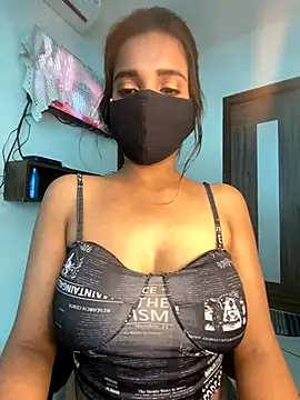 Webcam Model (miss_lina)  is live.Free join now!