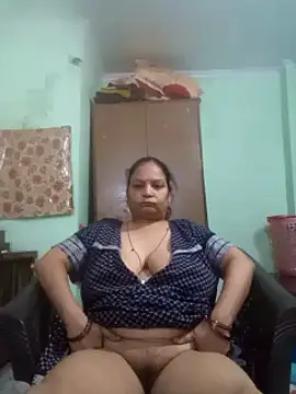 Webcam Model (Kavya_kapoor)  is live.Free join now!