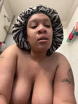 Webcam Model (SexyHoneyRedd)  is live.Free join now!