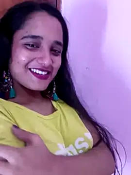 Webcam Model (Jenny-Kaur)  is live.Free join now!