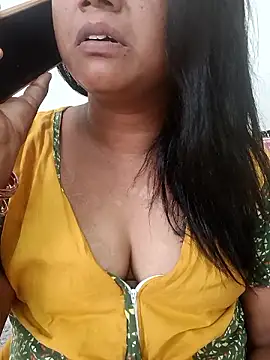 Webcam Model (tamil-ruthira)  is live.Free join now!