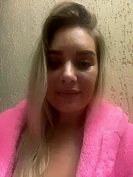 Webcam Model(KittiLiza) is live