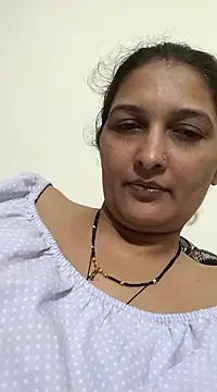 Webcam Model (Cute-Avni)  is live.Free join now!