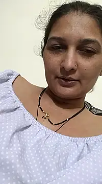 Webcam Model (Cute-Avni)  is live.Free join now!