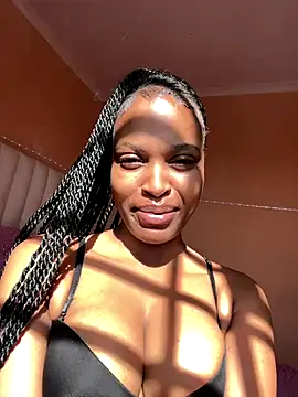 Webcam Model (Sugababiie_x)  is live.Free join now!