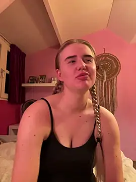 yourhornyslut private