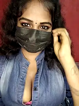 Webcam Model (Tamil_KaamaKanni)  is live.Free join now!