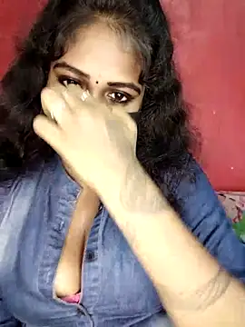 Webcam Model (Tamil_KaamaKanni)  is live.Free join now!