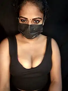 Webcam Model (Tamil_KaamaKanni)  is live.Free join now!