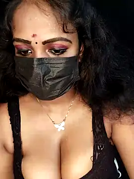 Webcam Model (Tamil_KaamaKanni)  is live.Free join now!