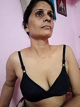 Webcam Model (Akirti-Sharma)  is live.Free join now!