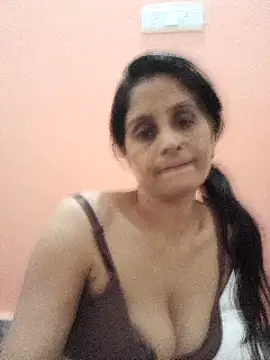 Webcam Model (Akirti-Sharma)  is live.Free join now!