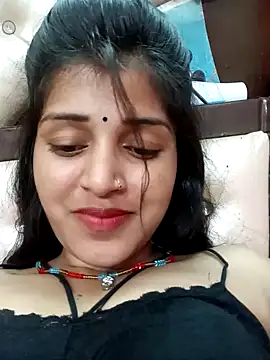 Webcam Model (KUNTI_88)  is live.Free join now!