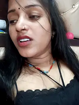 Webcam Model (KUNTI_88)  is live.Free join now!