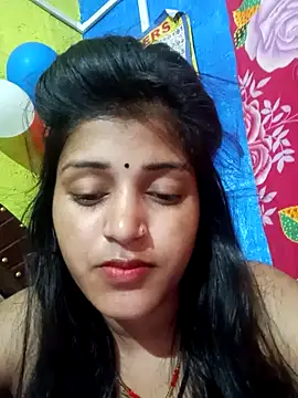 Webcam Model(KUNTI_88) is live