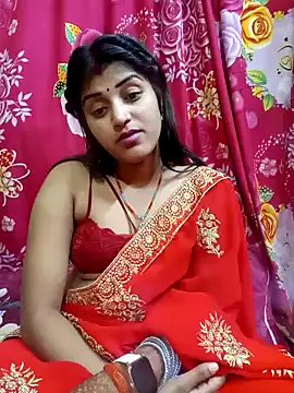 Webcam Model (KUNTI_88)  is live.Free join now!