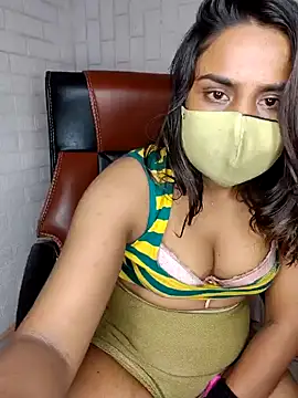 Webcam Model (Poonam_Bold)  is live.Free join now!