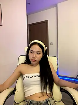 Webcam Model(Lucky-2k6) is live