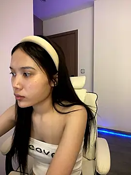 Webcam Model(Lucky-2k6) is live