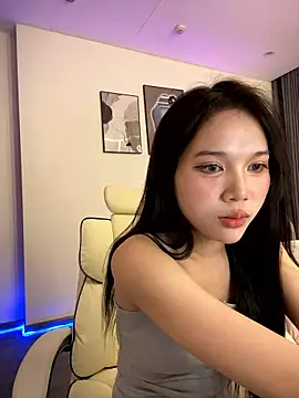 Webcam Model(Lucky-2k6) is live