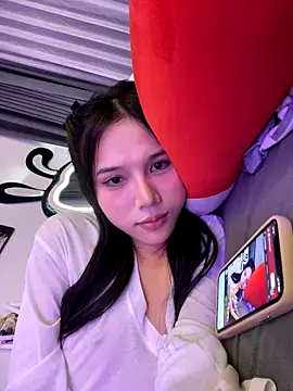 Webcam Model(Lucky-2k6) is live